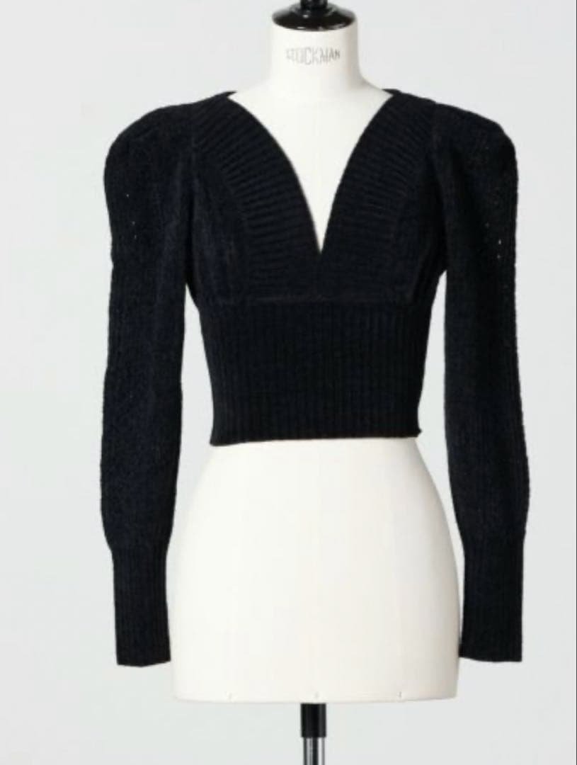 FETICO ブラック Vネック パフスリーブ ニット WEB限定】Vネックパフスリーブニット(ニット・セーター) | a.v.v(アー